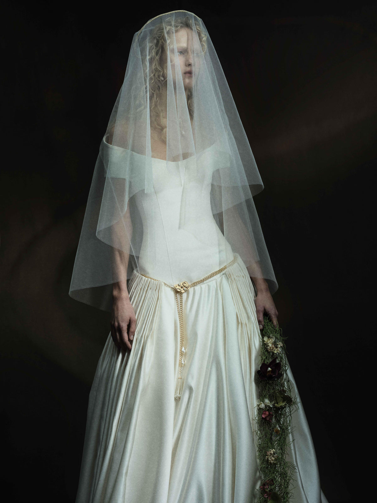 Cyra - Look II - the Golden Bough